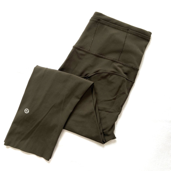 Lululemon Fast and Free High Rise Crop - Size 6 - Picture 4 of 4